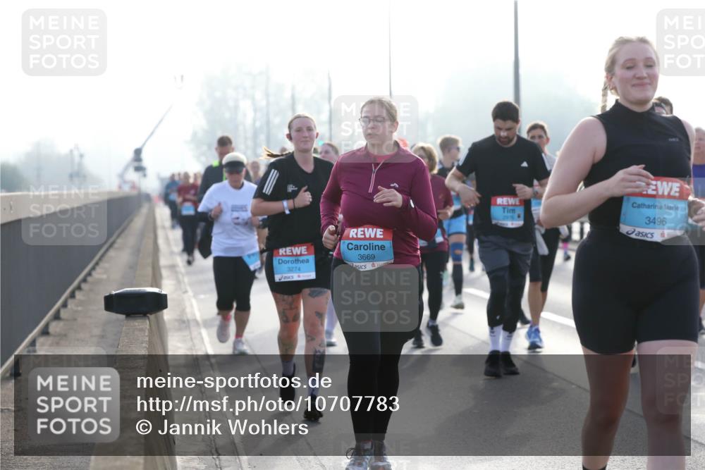 03.10.2026 - Köhlbrandbrückenlauf Jannik Wohlers http://msf.ph/oto/10707783 03.10.2026 09:26:22 Position 3 3274, 3669, 3496 meine-sportfotos.de