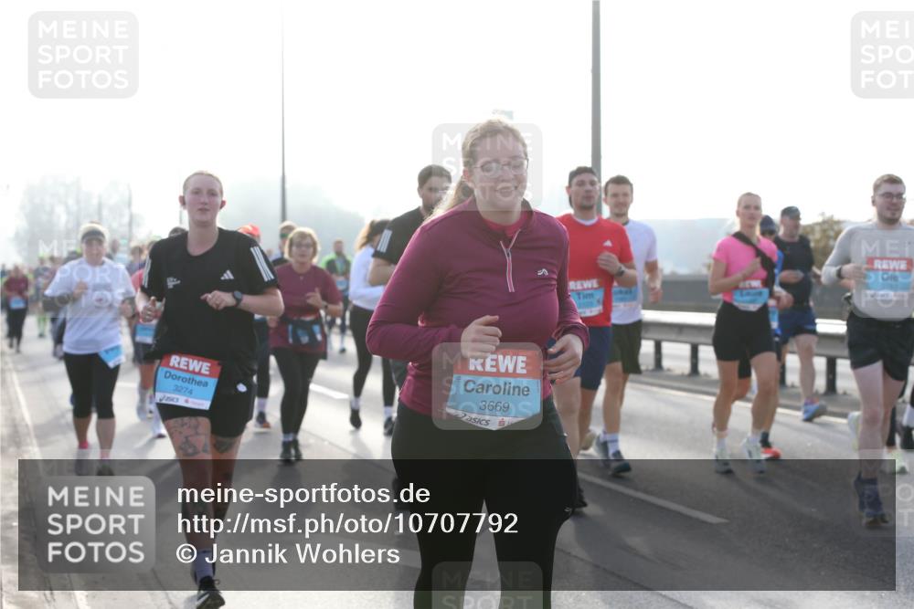 03.10.2026 - Köhlbrandbrückenlauf Jannik Wohlers http://msf.ph/oto/10707792 03.10.2026 09:26:25 Position 3 3274, 3669 meine-sportfotos.de
