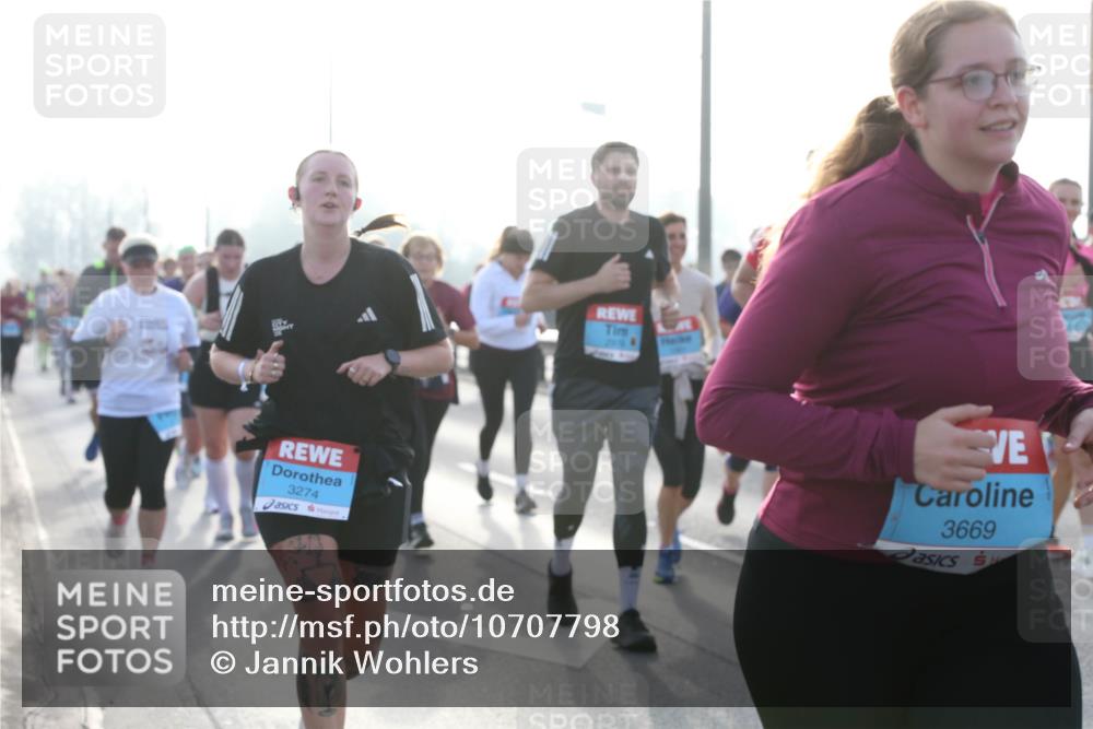 03.10.2026 - Köhlbrandbrückenlauf Jannik Wohlers http://msf.ph/oto/10707798 03.10.2026 09:26:26 Position 3 3274, 3669 meine-sportfotos.de