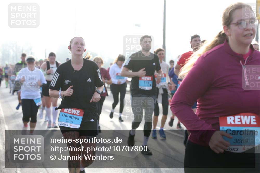 03.10.2026 - Köhlbrandbrückenlauf Jannik Wohlers http://msf.ph/oto/10707800 03.10.2026 09:26:26 Position 3 3274, 3669 meine-sportfotos.de