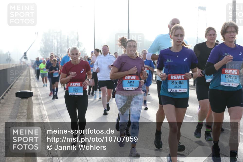 03.10.2026 - Köhlbrandbrückenlauf Jannik Wohlers http://msf.ph/oto/10707859 03.10.2026 09:26:36 Position 3 3826, 1399, 3526, 34, 3525 meine-sportfotos.de