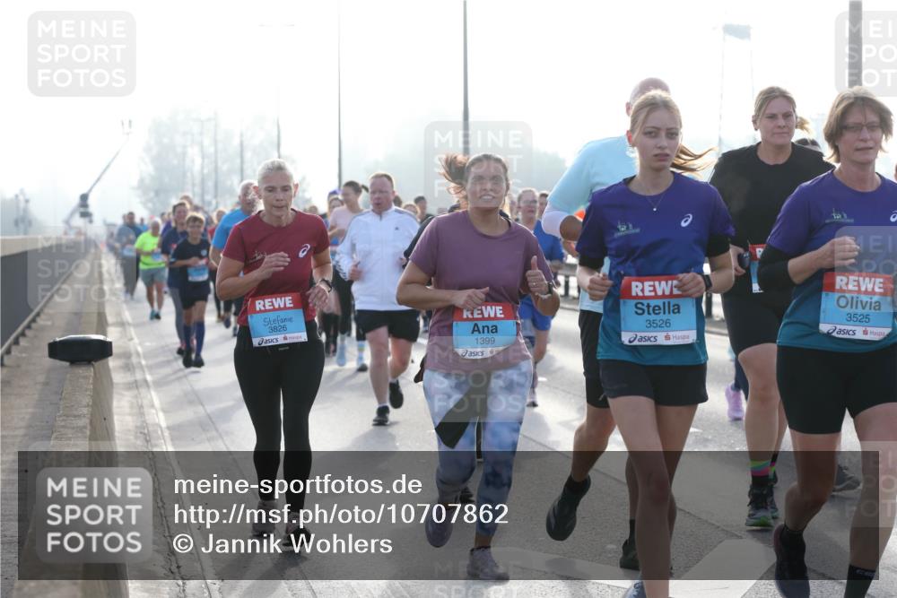 03.10.2026 - Köhlbrandbrückenlauf Jannik Wohlers http://msf.ph/oto/10707862 03.10.2026 09:26:36 Position 3 3826, 1399, 3526, 3525 meine-sportfotos.de