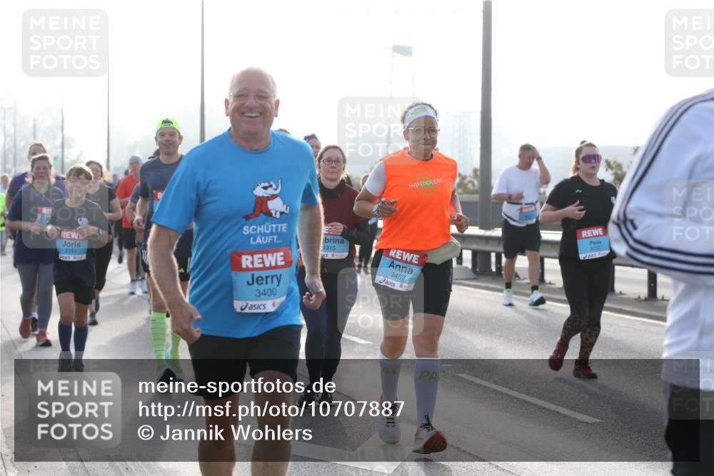 03.10.2026 - Köhlbrandbrückenlauf Jannik Wohlers http://msf.ph/oto/10707887 03.10.2026 09:26:41 Position 3 2751, 3400, 1915, 2467, 3732 meine-sportfotos.de