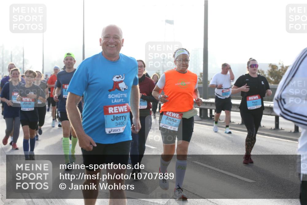 03.10.2026 - Köhlbrandbrückenlauf Jannik Wohlers http://msf.ph/oto/10707889 03.10.2026 09:26:41 Position 3 2751, 3400, 2467, 3732 meine-sportfotos.de