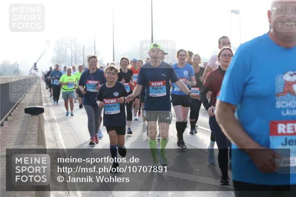 03.10.2026 - Köhlbrandbrückenlauf Jannik Wohlers http://msf.ph/oto/10707891 03.10.2026 09:26:42 Position 3 2751, 3128, 34 meine-sportfotos.de