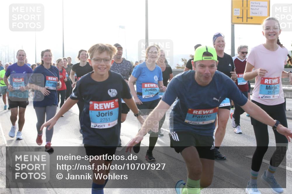 03.10.2026 - Köhlbrandbrückenlauf Jannik Wohlers http://msf.ph/oto/10707927 03.10.2026 09:26:45 Position 3 1166, 1705, 2751, 3128, 3129 meine-sportfotos.de