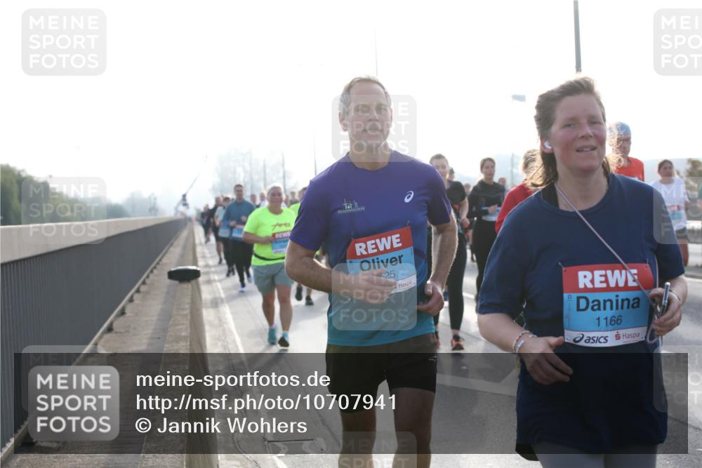 03.10.2026 - Köhlbrandbrückenlauf Jannik Wohlers http://msf.ph/oto/10707941 03.10.2026 09:26:48 Position 3 11, 25, 1166 meine-sportfotos.de