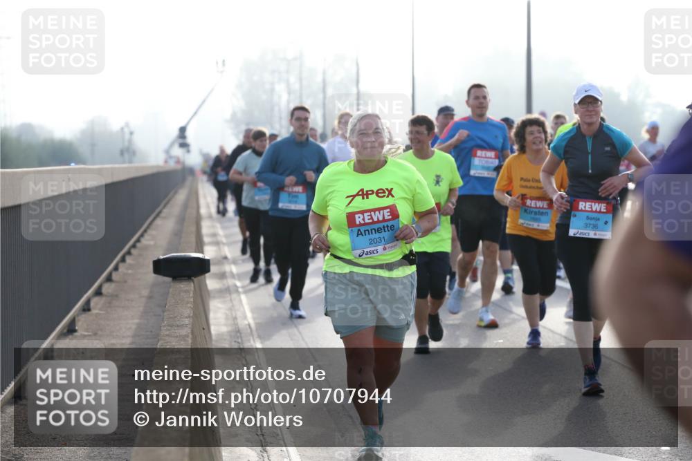03.10.2026 - Köhlbrandbrückenlauf Jannik Wohlers http://msf.ph/oto/10707944 03.10.2026 09:26:49 Position 3 2031, 3736 meine-sportfotos.de