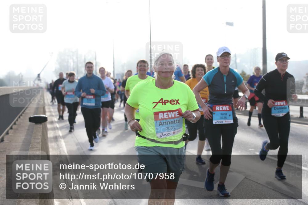 03.10.2026 - Köhlbrandbrückenlauf Jannik Wohlers http://msf.ph/oto/10707958 03.10.2026 09:26:51 Position 3 3736, 2031, 3307 meine-sportfotos.de