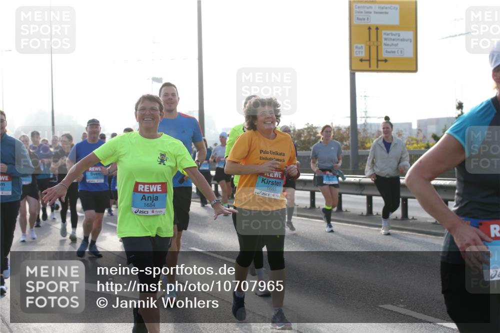 03.10.2026 - Köhlbrandbrückenlauf Jannik Wohlers http://msf.ph/oto/10707965 03.10.2026 09:26:53 Position 3 1684, 36, 1685 meine-sportfotos.de