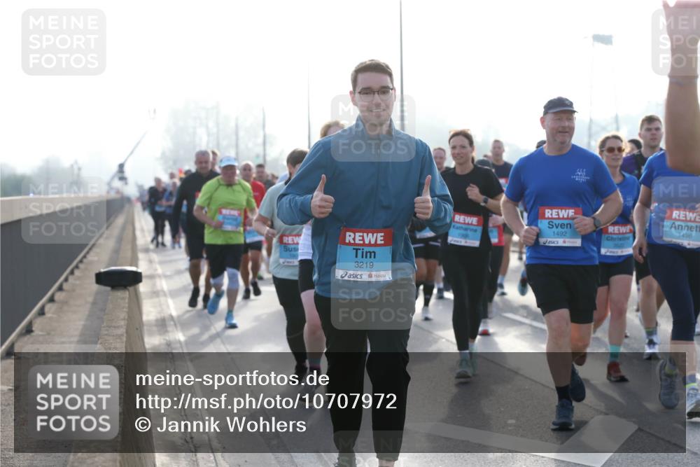 03.10.2026 - Köhlbrandbrückenlauf Jannik Wohlers http://msf.ph/oto/10707972 03.10.2026 09:26:54 Position 3 468, 1492, 3219, 1496 meine-sportfotos.de