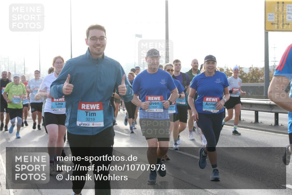 03.10.2026 - Köhlbrandbrückenlauf Jannik Wohlers http://msf.ph/oto/10707978 03.10.2026 09:26:55 Position 3 3228, 3219, 220, 1492, 1522, 1496 meine-sportfotos.de