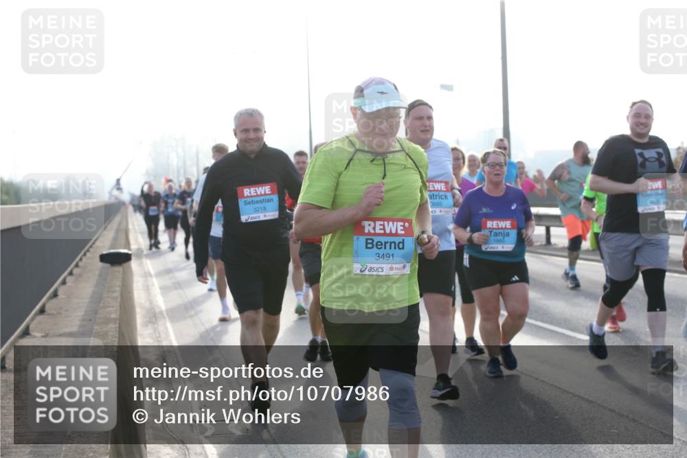03.10.2026 - Köhlbrandbrückenlauf Jannik Wohlers http://msf.ph/oto/10707986 03.10.2026 09:27:00 Position 3 3218, 3491, 3685, 1665, 3339 meine-sportfotos.de
