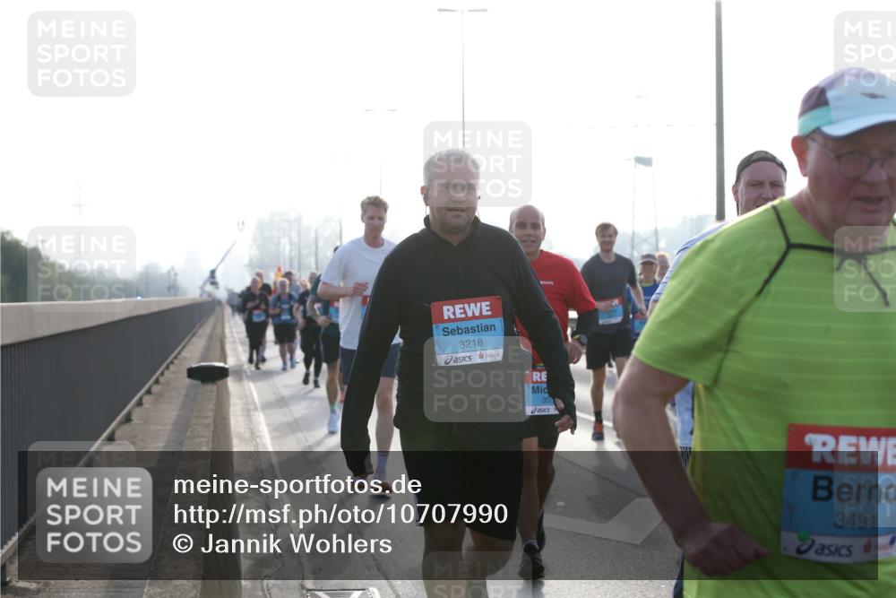 03.10.2026 - Köhlbrandbrückenlauf Jannik Wohlers http://msf.ph/oto/10707990 03.10.2026 09:27:01 Position 3 3218, 353, 3491 meine-sportfotos.de