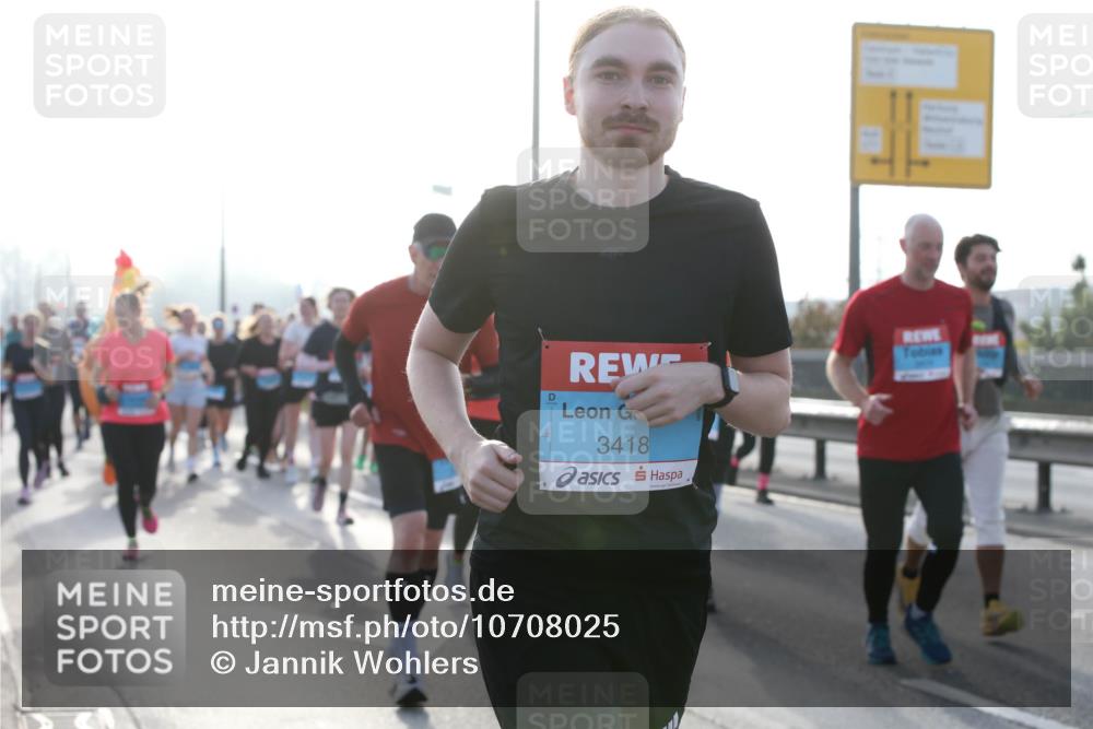 03.10.2026 - Köhlbrandbrückenlauf Jannik Wohlers http://msf.ph/oto/10708025 03.10.2026 09:27:14 Position 3 3418 meine-sportfotos.de