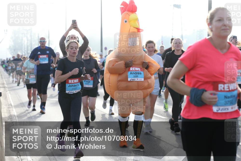 03.10.2026 - Köhlbrandbrückenlauf Jannik Wohlers http://msf.ph/oto/10708034 03.10.2026 09:27:17 Position 3 2337, 3504, 3266, 379, 90 meine-sportfotos.de
