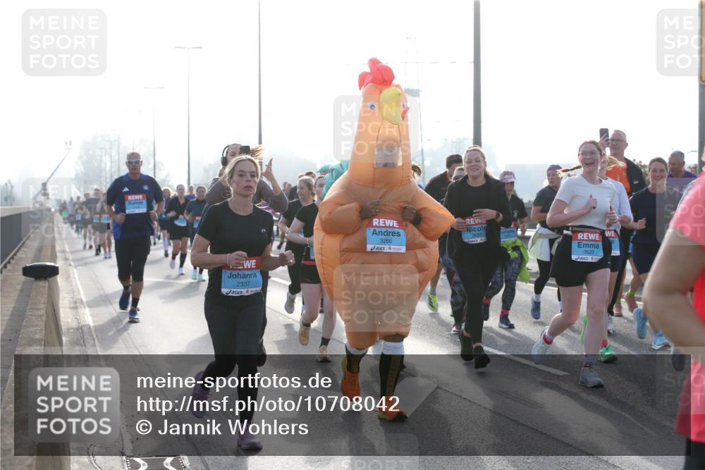 03.10.2026 - Köhlbrandbrückenlauf Jannik Wohlers http://msf.ph/oto/10708042 03.10.2026 09:27:18 Position 3 2337, 3266, 3660, 3629 meine-sportfotos.de