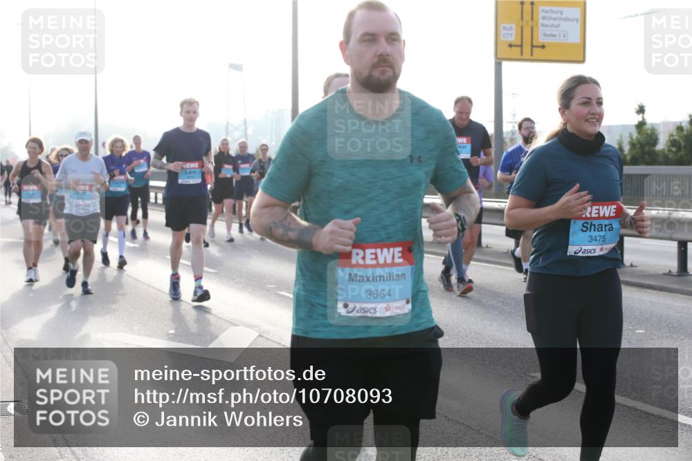 03.10.2026 - Köhlbrandbrückenlauf Jannik Wohlers http://msf.ph/oto/10708093 03.10.2026 09:27:27 Position 3 3664, 3475 meine-sportfotos.de