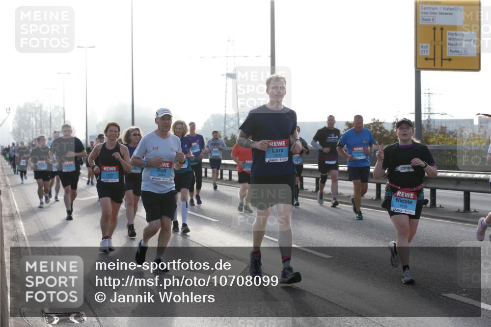 03.10.2026 - Köhlbrandbrückenlauf Jannik Wohlers http://msf.ph/oto/10708099 03.10.2026 09:27:28 Position 3 361, 3344, 3692, 1656 meine-sportfotos.de