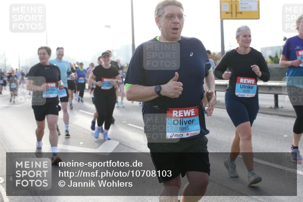 03.10.2026 - Köhlbrandbrückenlauf Jannik Wohlers http://msf.ph/oto/10708103 03.10.2026 09:27:34 Position 3 1895, 3370 meine-sportfotos.de