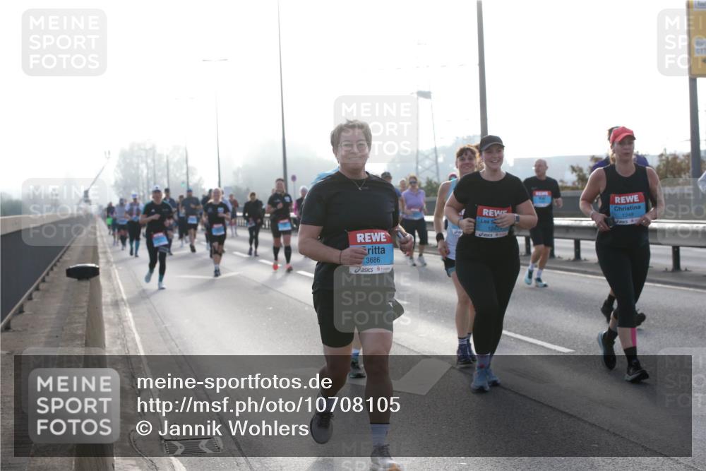 03.10.2026 - Köhlbrandbrückenlauf Jannik Wohlers http://msf.ph/oto/10708105 03.10.2026 09:27:35 Position 3 3686, 1247, 1248 meine-sportfotos.de