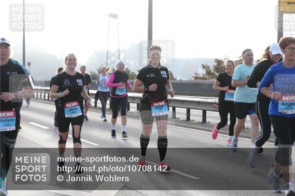 03.10.2026 - Köhlbrandbrückenlauf Jannik Wohlers http://msf.ph/oto/10708142 03.10.2026 09:27:41 Position 3 1291, 3323, 1863, 1859, 3312 meine-sportfotos.de