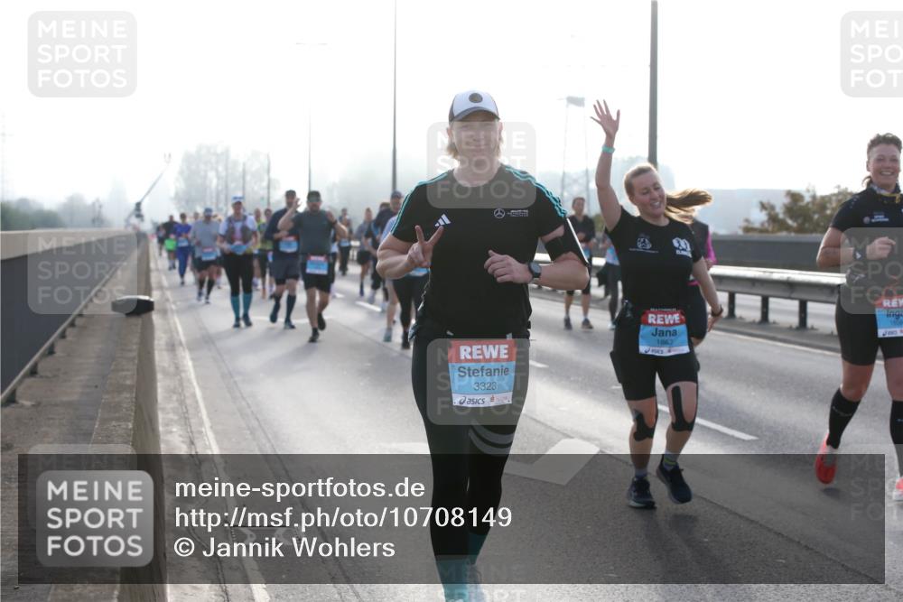 03.10.2026 - Köhlbrandbrückenlauf Jannik Wohlers http://msf.ph/oto/10708149 03.10.2026 09:27:42 Position 3 3323, 1863 meine-sportfotos.de