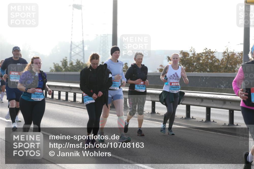 03.10.2026 - Köhlbrandbrückenlauf Jannik Wohlers http://msf.ph/oto/10708163 03.10.2026 09:27:45 Position 3 1658, 3595, 3151, 3805, 3208, 2421 meine-sportfotos.de