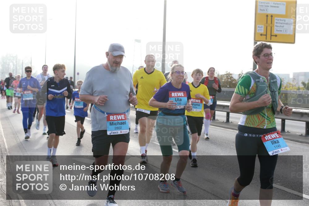 03.10.2026 - Köhlbrandbrückenlauf Jannik Wohlers http://msf.ph/oto/10708208 03.10.2026 09:27:55 Position 3 2802, 195, 2004, 1145 meine-sportfotos.de