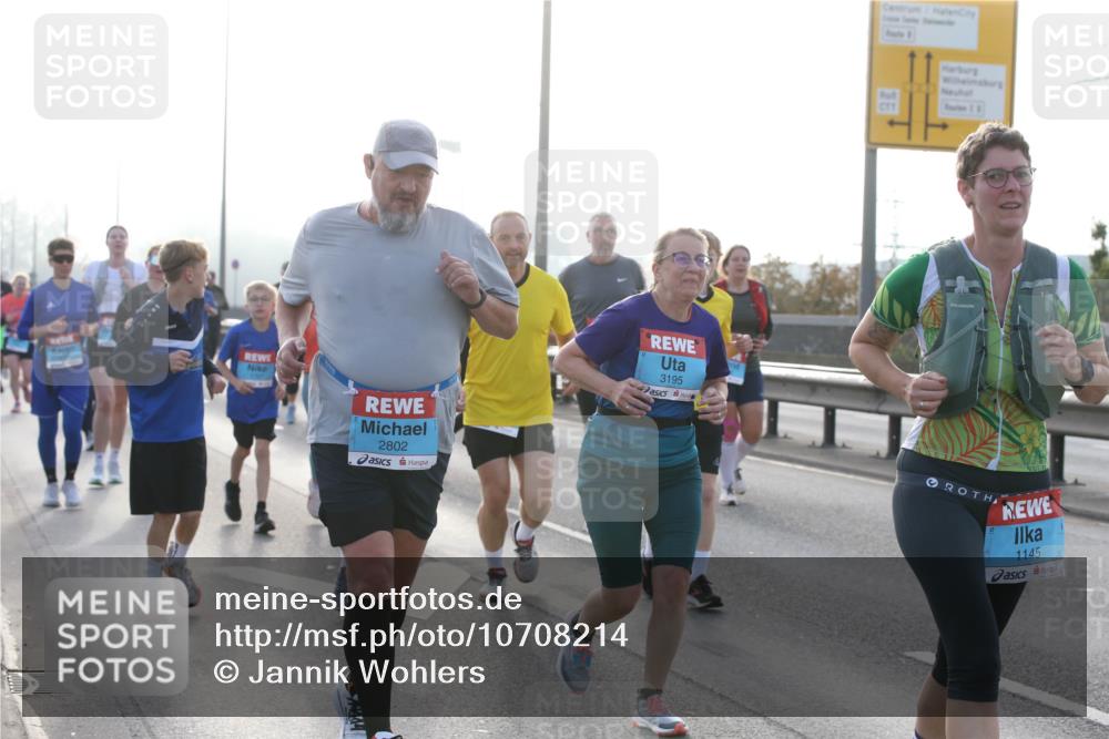 03.10.2026 - Köhlbrandbrückenlauf Jannik Wohlers http://msf.ph/oto/10708214 03.10.2026 09:27:55 Position 3 2802, 3195, 1145 meine-sportfotos.de