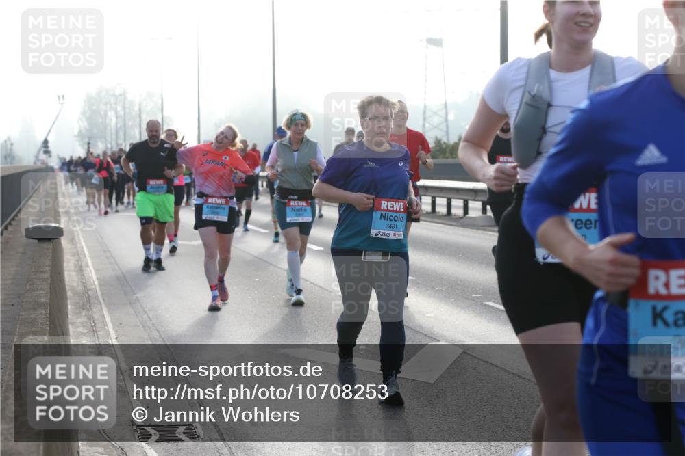03.10.2026 - Köhlbrandbrückenlauf Jannik Wohlers http://msf.ph/oto/10708253 03.10.2026 09:28:00 Position 3 3481, 34 meine-sportfotos.de