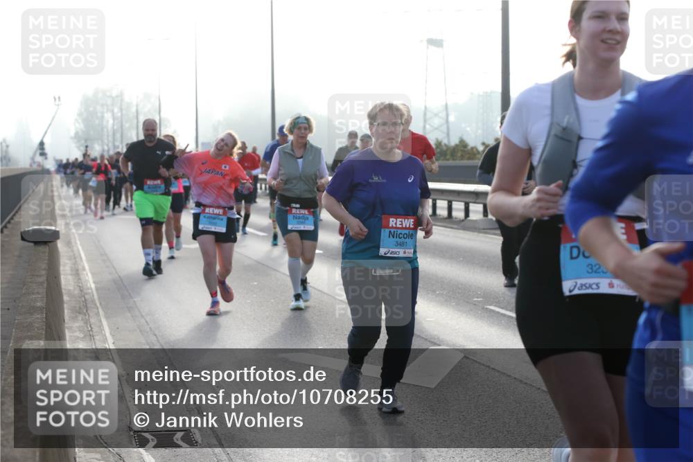 03.10.2026 - Köhlbrandbrückenlauf Jannik Wohlers http://msf.ph/oto/10708255 03.10.2026 09:28:00 Position 3 3481, 323 meine-sportfotos.de