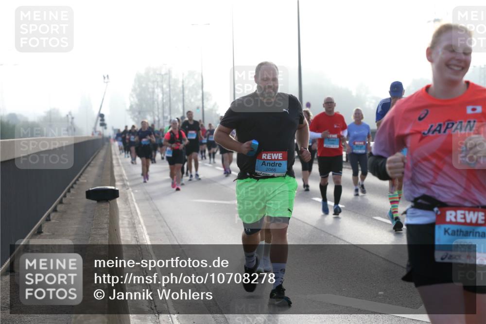 03.10.2026 - Köhlbrandbrückenlauf Jannik Wohlers http://msf.ph/oto/10708278 03.10.2026 09:28:03 Position 3 2086, 3592 meine-sportfotos.de