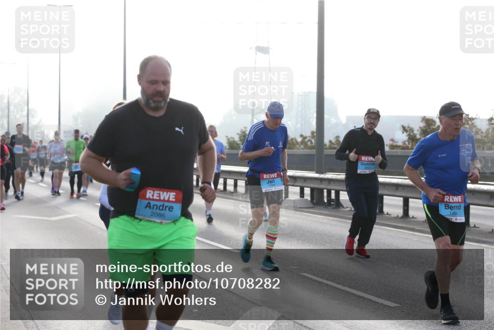 03.10.2026 - Köhlbrandbrückenlauf Jannik Wohlers http://msf.ph/oto/10708282 03.10.2026 09:28:05 Position 3 10, 2086, 1220, 3557, 1494 meine-sportfotos.de