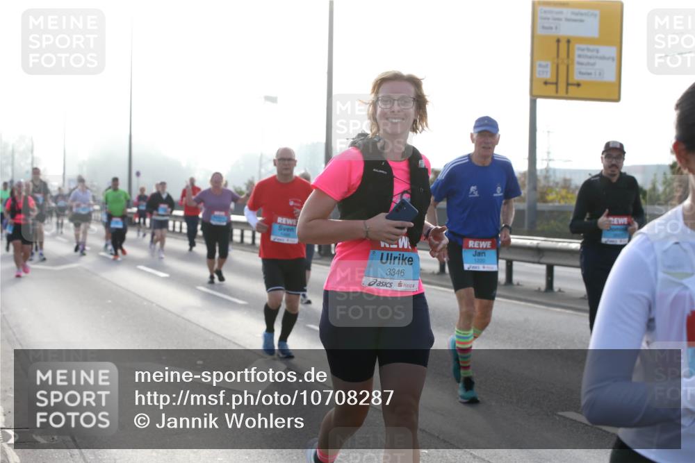 03.10.2026 - Köhlbrandbrückenlauf Jannik Wohlers http://msf.ph/oto/10708287 03.10.2026 09:28:07 Position 3 3346, 1220 meine-sportfotos.de