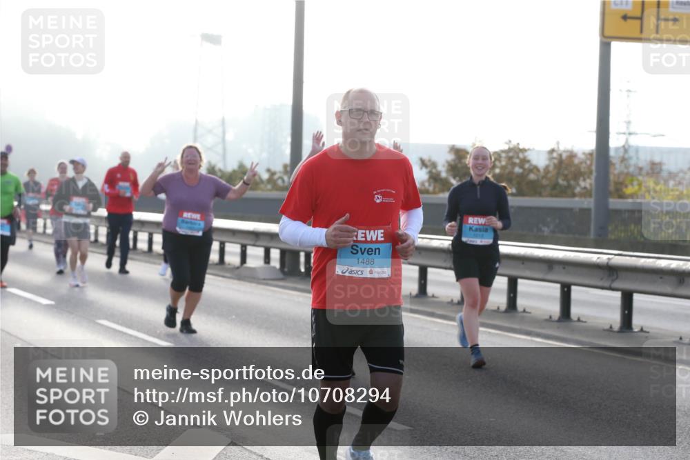03.10.2026 - Köhlbrandbrückenlauf Jannik Wohlers http://msf.ph/oto/10708294 03.10.2026 09:28:08 Position 3 1488 meine-sportfotos.de