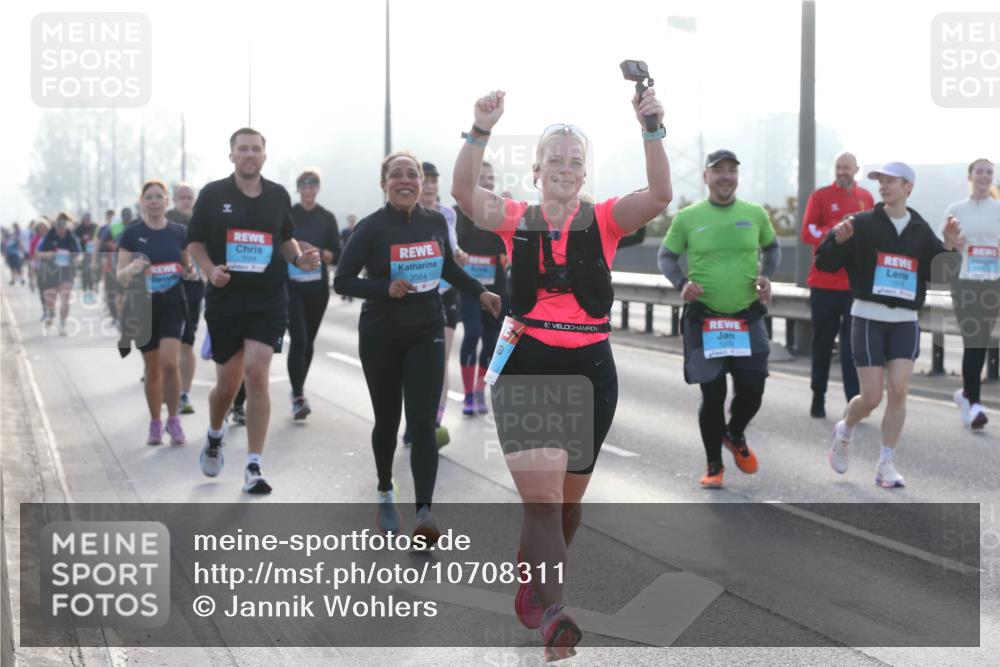 03.10.2026 - Köhlbrandbrückenlauf Jannik Wohlers http://msf.ph/oto/10708311 03.10.2026 09:28:13 Position 3 3564 meine-sportfotos.de