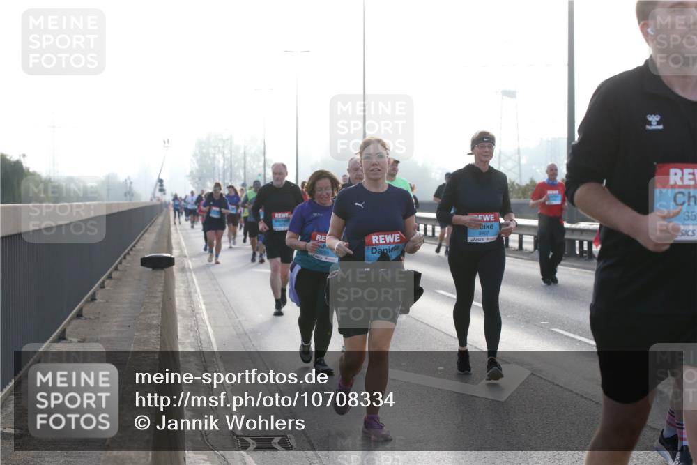 03.10.2026 - Köhlbrandbrückenlauf Jannik Wohlers http://msf.ph/oto/10708334 03.10.2026 09:28:18 Position 3 3407, 35 meine-sportfotos.de