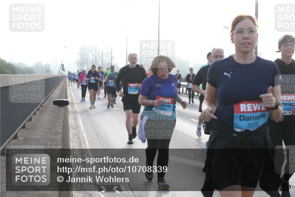 03.10.2026 - Köhlbrandbrückenlauf Jannik Wohlers http://msf.ph/oto/10708339 03.10.2026 09:28:19 Position 3 3478, 3285, 3078, 3407 meine-sportfotos.de