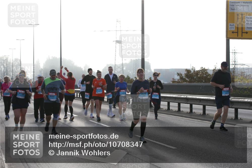 03.10.2026 - Köhlbrandbrückenlauf Jannik Wohlers http://msf.ph/oto/10708347 03.10.2026 09:28:24 Position 3 2792, 33 meine-sportfotos.de