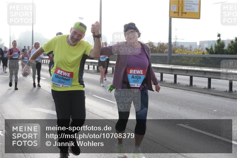03.10.2026 - Köhlbrandbrückenlauf Jannik Wohlers http://msf.ph/oto/10708379 03.10.2026 09:28:34 Position 3 3244, 3507 meine-sportfotos.de