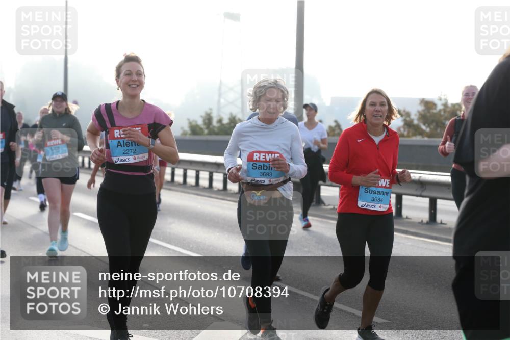 03.10.2026 - Köhlbrandbrückenlauf Jannik Wohlers http://msf.ph/oto/10708394 03.10.2026 09:28:37 Position 3 2272, 3683, 3684 meine-sportfotos.de