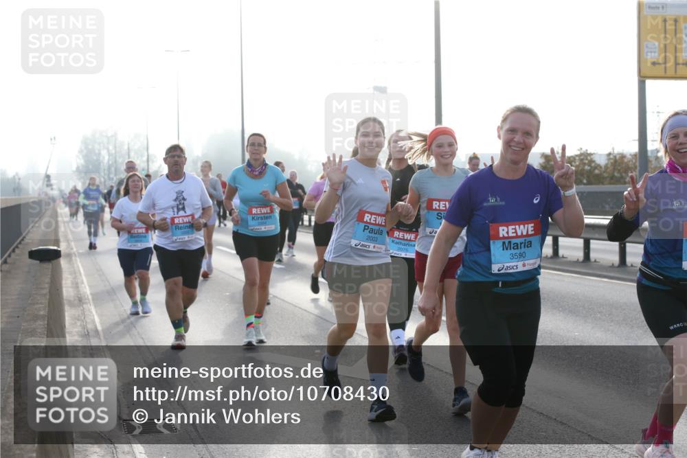 03.10.2026 - Köhlbrandbrückenlauf Jannik Wohlers http://msf.ph/oto/10708430 03.10.2026 09:28:45 Position 3 2003, 2075, 3590 meine-sportfotos.de