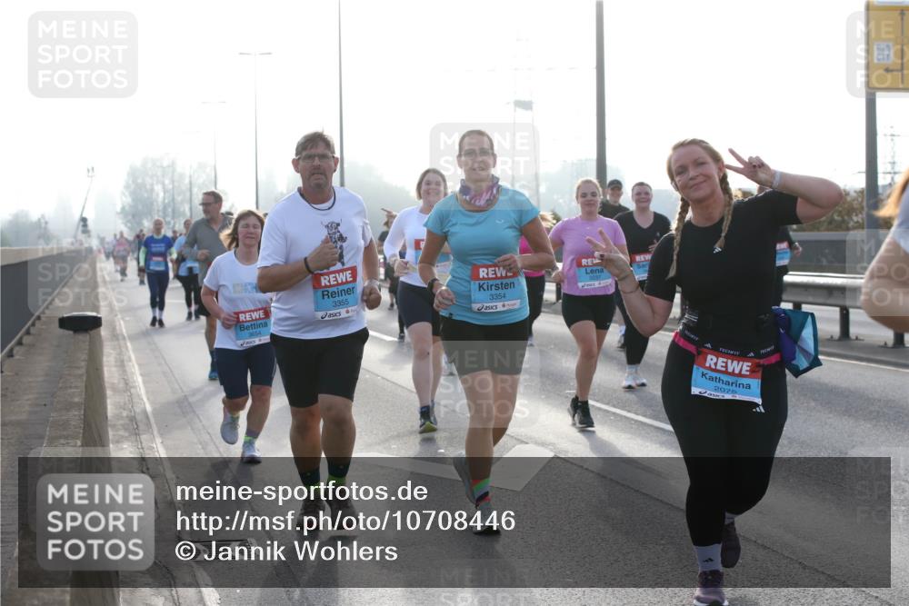 03.10.2026 - Köhlbrandbrückenlauf Jannik Wohlers http://msf.ph/oto/10708446 03.10.2026 09:28:46 Position 3 3654, 3355, 3354, 2075 meine-sportfotos.de