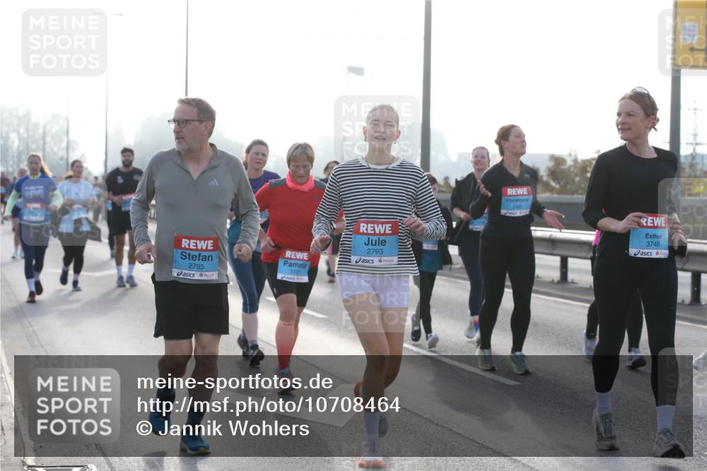 03.10.2026 - Köhlbrandbrückenlauf Jannik Wohlers http://msf.ph/oto/10708464 03.10.2026 09:28:50 Position 3 2795, 1501, 2793, 36, 3748 meine-sportfotos.de