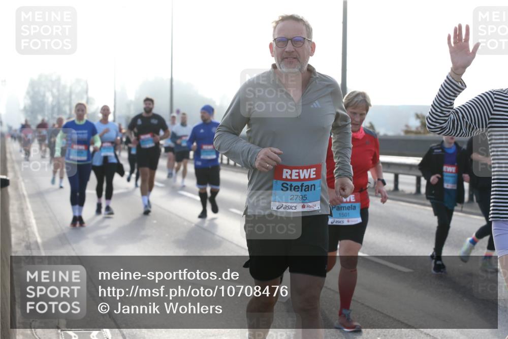 03.10.2026 - Köhlbrandbrückenlauf Jannik Wohlers http://msf.ph/oto/10708476 03.10.2026 09:28:52 Position 3 2795, 1501 meine-sportfotos.de