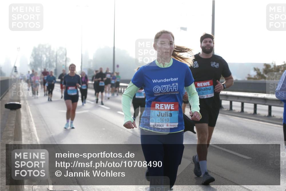 03.10.2026 - Köhlbrandbrückenlauf Jannik Wohlers http://msf.ph/oto/10708490 03.10.2026 09:28:56 Position 3 1013, 3277 meine-sportfotos.de