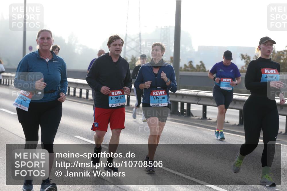 03.10.2026 - Köhlbrandbrückenlauf Jannik Wohlers http://msf.ph/oto/10708506 03.10.2026 09:29:09 Position 3 2013, 1275, 1276, 1024 meine-sportfotos.de