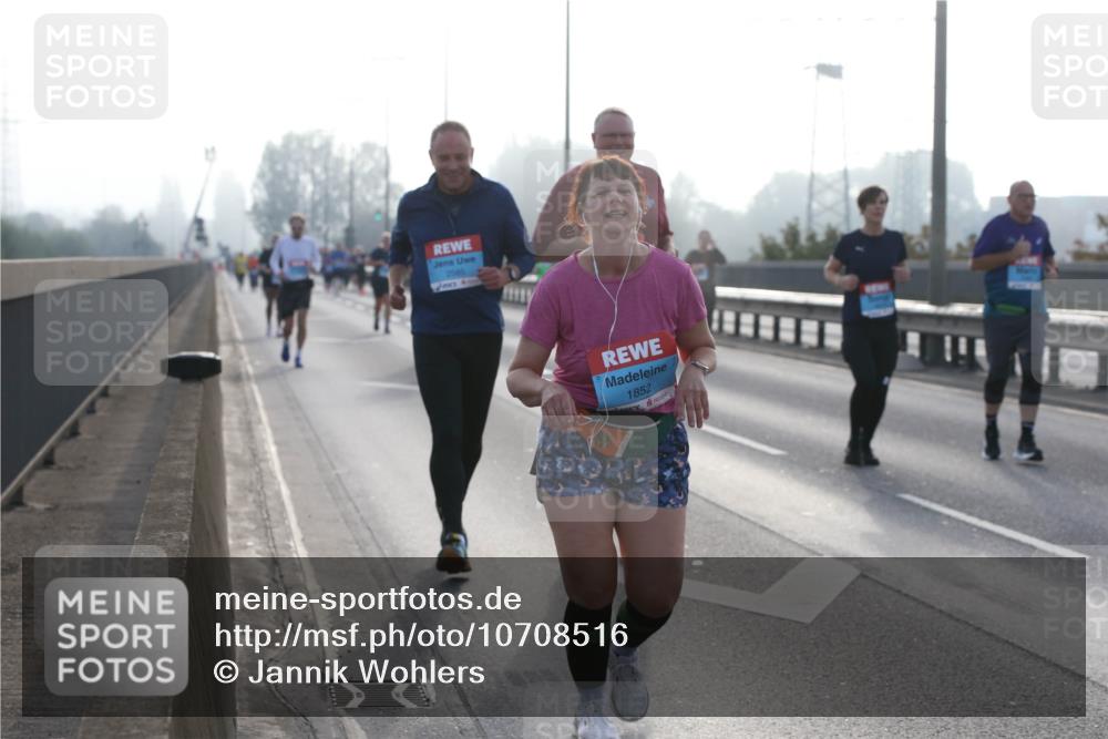 03.10.2026 - Köhlbrandbrückenlauf Jannik Wohlers http://msf.ph/oto/10708516 03.10.2026 09:29:13 Position 3 1852 meine-sportfotos.de