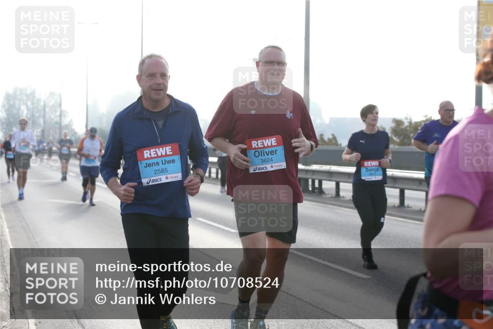 03.10.2026 - Köhlbrandbrückenlauf Jannik Wohlers http://msf.ph/oto/10708524 03.10.2026 09:29:14 Position 3 2585, 3624 meine-sportfotos.de